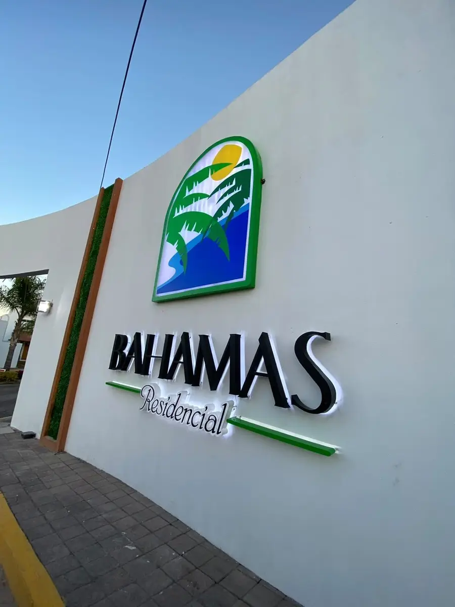 Letras 3D en muro para Bahamas Residencial