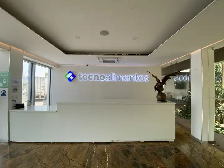 Letras cortadas para Tecnoalimentos